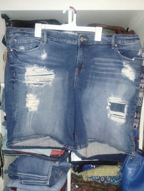 Torrid  Distressed Blue Denim Shorts Size 26